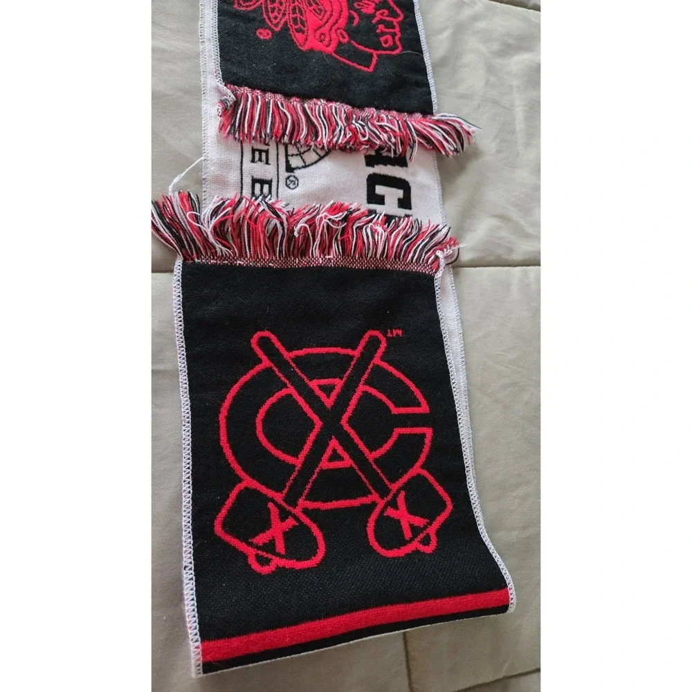 Rare Chicago Blackhawks Double Sided Knit Fringe Scarf NHL Hockey Fan Winter